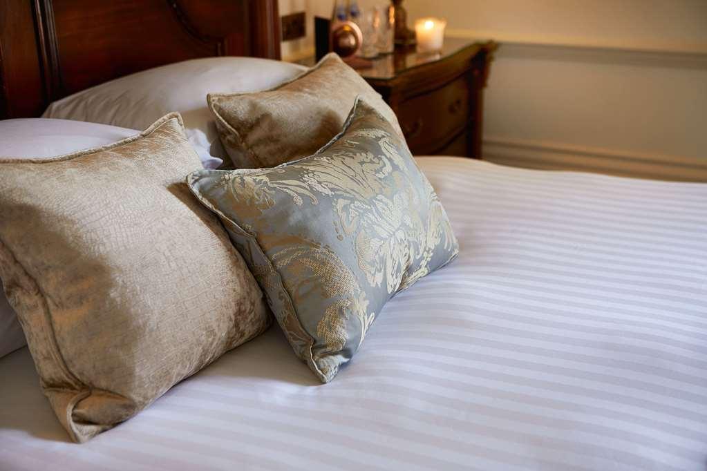 Macdonald Tickled Trout Hotel Preston  Ruang foto